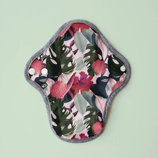 Image for HyPs Original Reusable Pad - size Liner, design Paradise