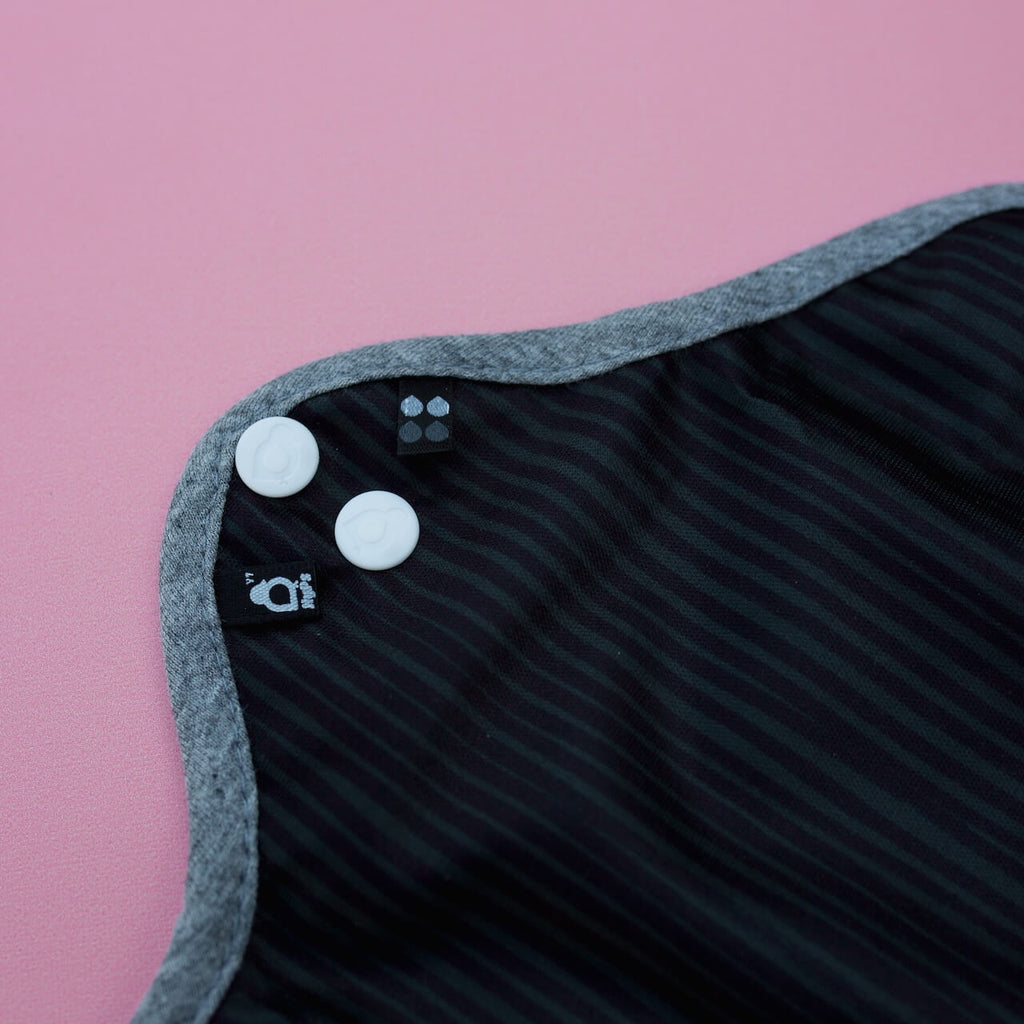 Image for HyPs Original Reusable Pad - size Regular, design Black Lines