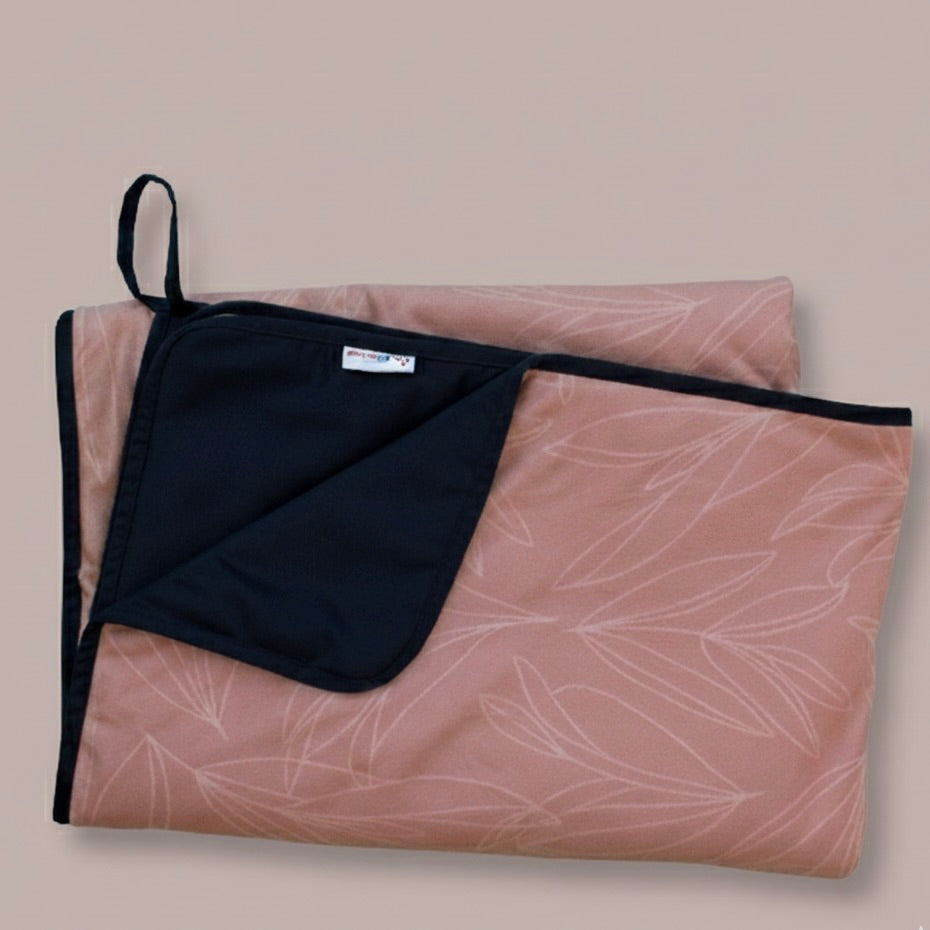 Lifesaver_Lush_-_Earth_Rose_001