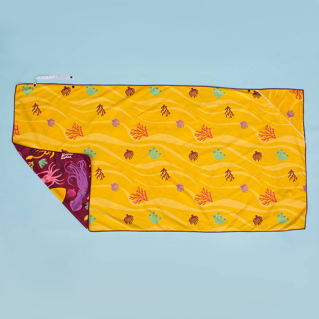 Moasis_Towel_Original_-_New_Squids_-_Corals_Print_004
