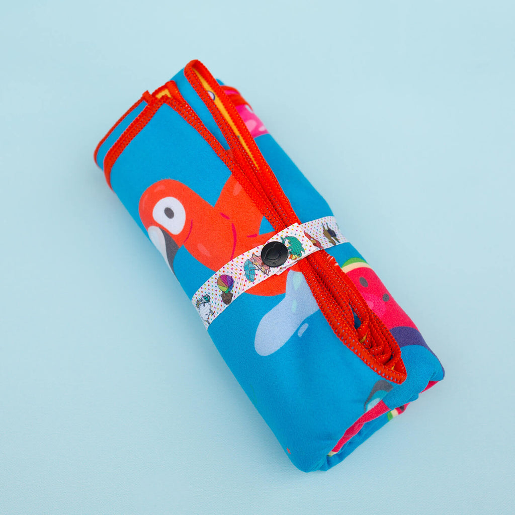 Moasis_Towel_Original_-_Shark_Floaties_Print_005