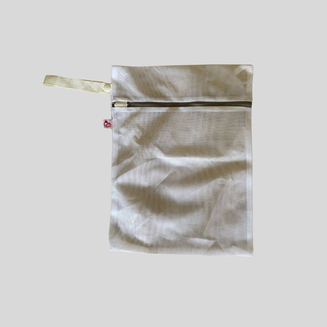 The Laundress Mesh Laundry Bag Bundle - 2 Sizes (15x18" & 20x24"), Polyester Mesh With Zipper | For Delicates, Activewear, Socks - View #8